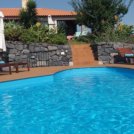 Banda Do Sol Self Catering Cottages Estreito Da Calheta Exteriör bild