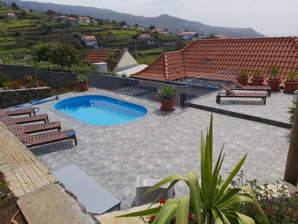 Banda Do Sol Self Catering Cottages Estreito Da Calheta Exteriör bild