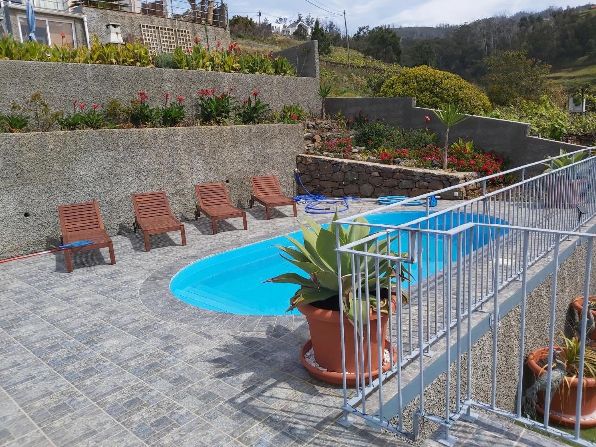 Banda Do Sol Self Catering Cottages Estreito Da Calheta Exteriör bild