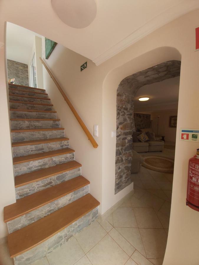 Banda Do Sol Self Catering Cottages Estreito Da Calheta Exteriör bild