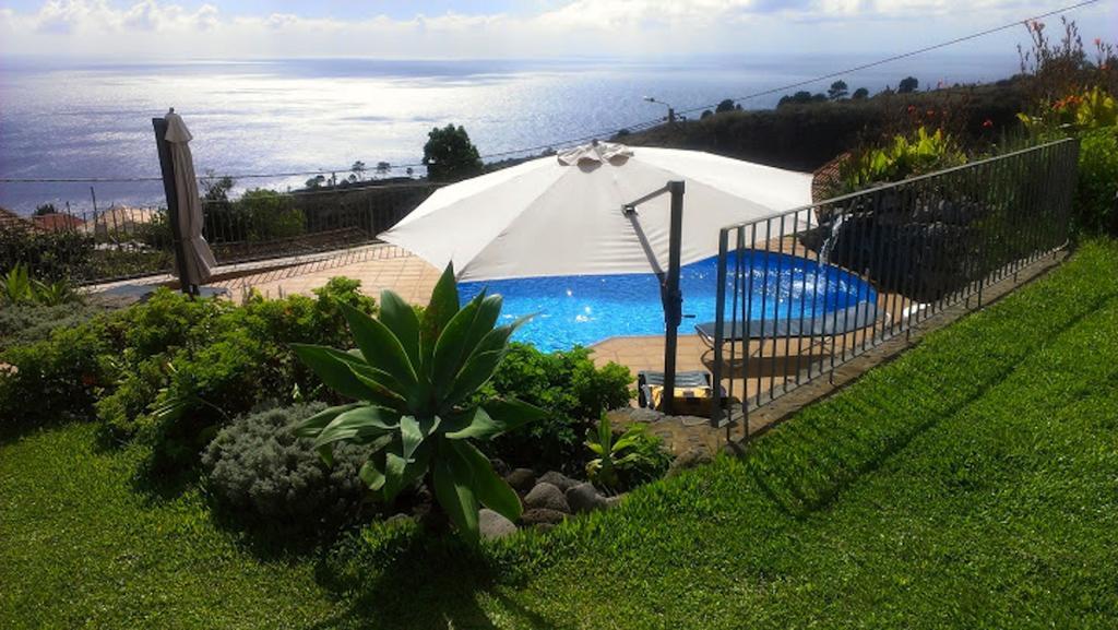Banda Do Sol Self Catering Cottages Estreito Da Calheta Rum bild