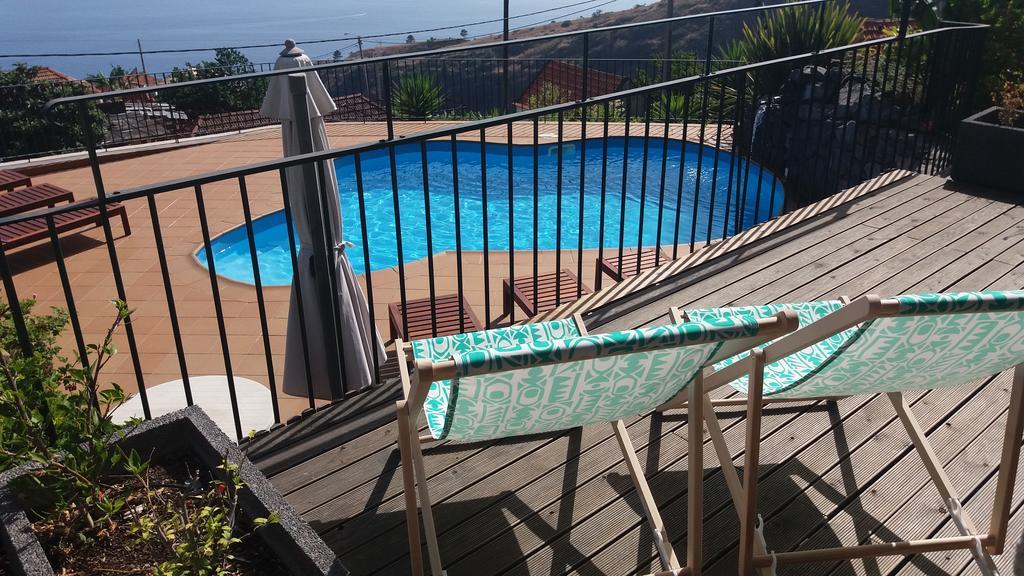 Banda Do Sol Self Catering Cottages Estreito Da Calheta Exteriör bild
