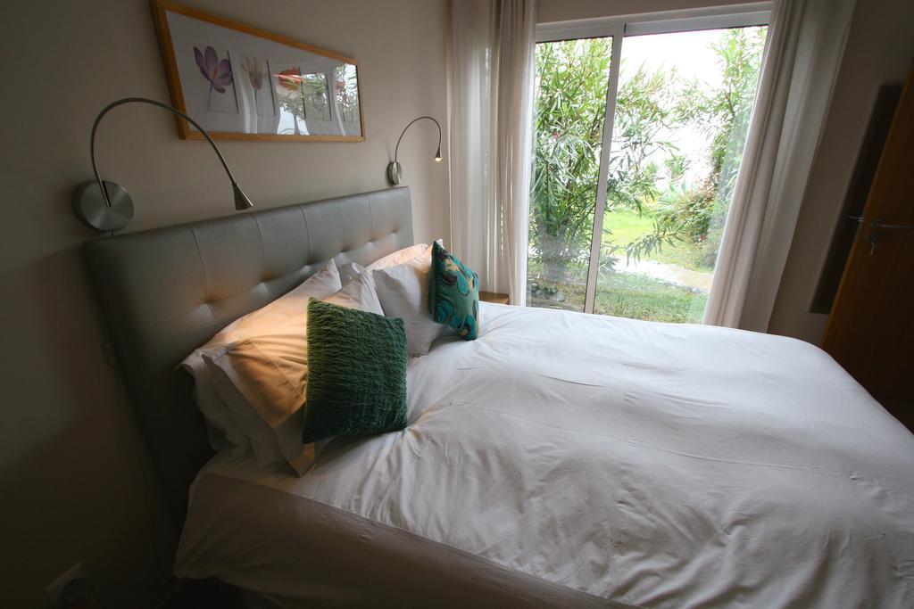 Banda Do Sol Self Catering Cottages Estreito Da Calheta Exteriör bild
