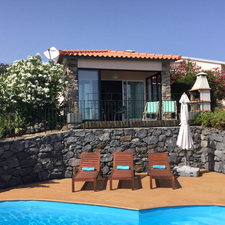 Banda Do Sol Self Catering Cottages Estreito Da Calheta Exteriör bild